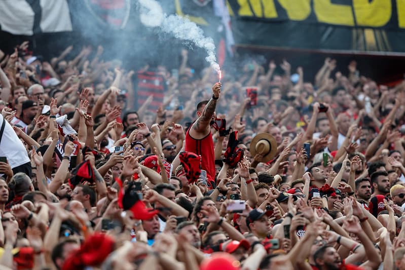 Torcida do Flamengo em Guayaquil