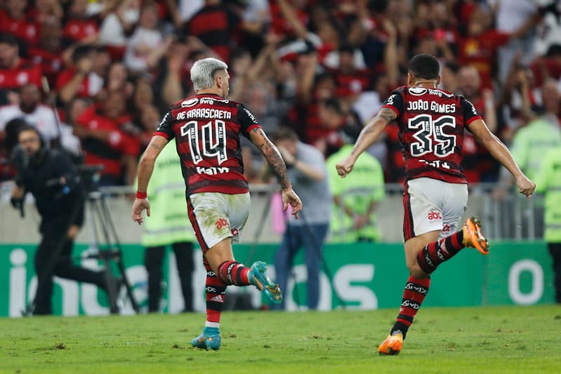 vitória do Flamengo no Último entre Flamengo e Atlético no Maracanã: Arrascaeta marca contra o Atlético Mineiro pelas oitavas da Copa do Brasil