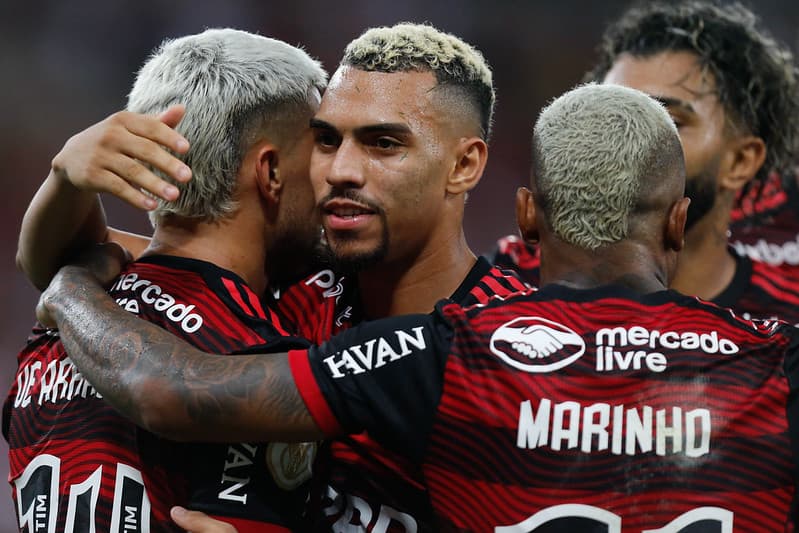 Jogador da Premier League se solidariza e manda mensagem de apoio a Matheuzinho