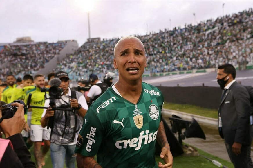 deyverson discute com torcida do flamengo