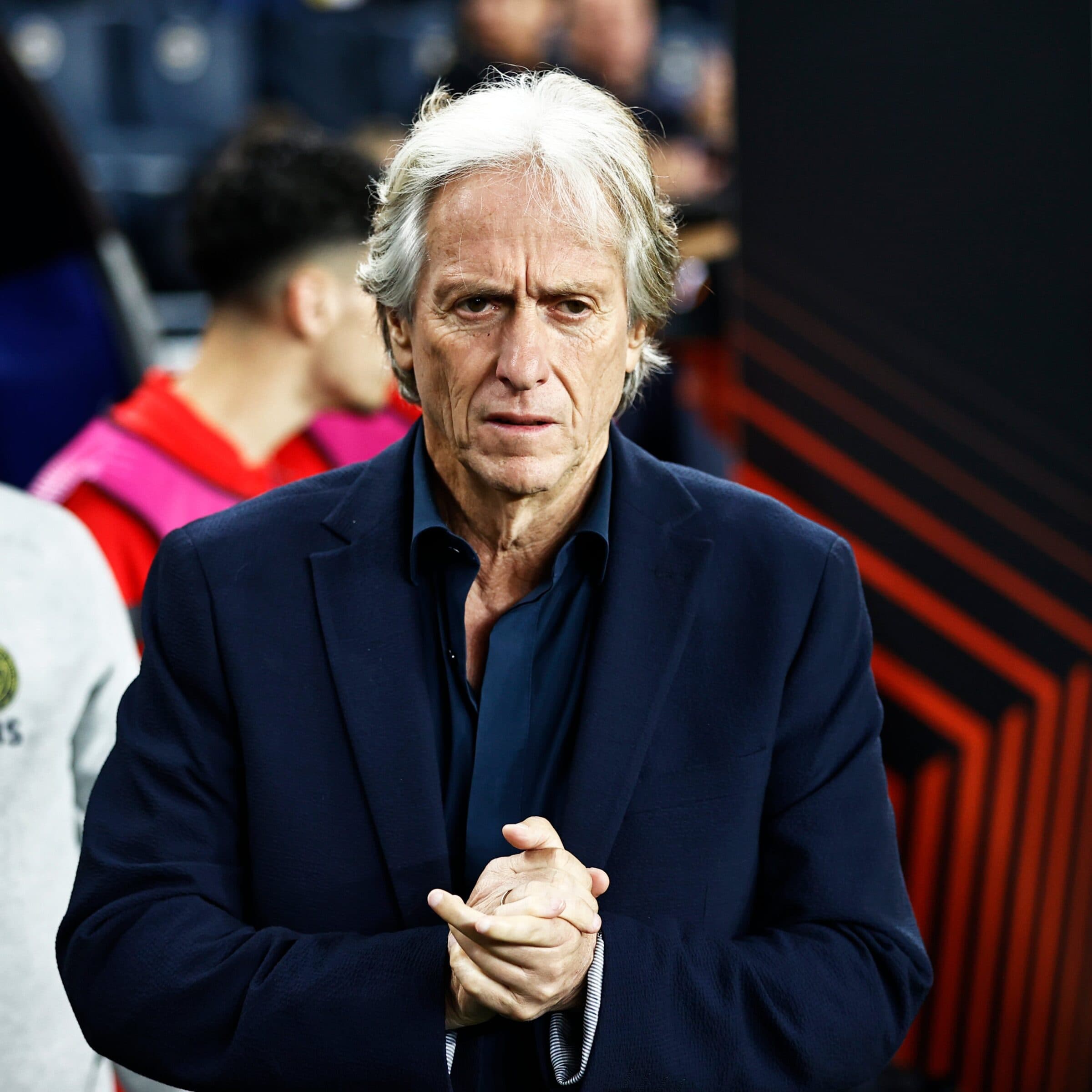 Jorge Jesus, ex-Flamengo, em jogo do Fenerbahce; Deivid acredita no retorno do técnico português ao clube