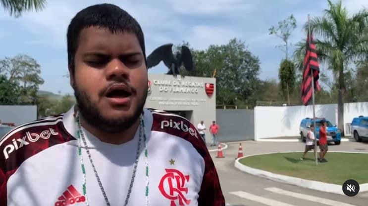 torcedor do flamengo comove web