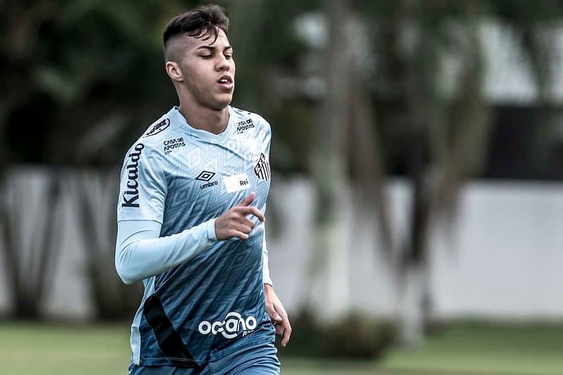Monitorado pelo Flamengo, Kaio Jorge é ex-jogador do Santos