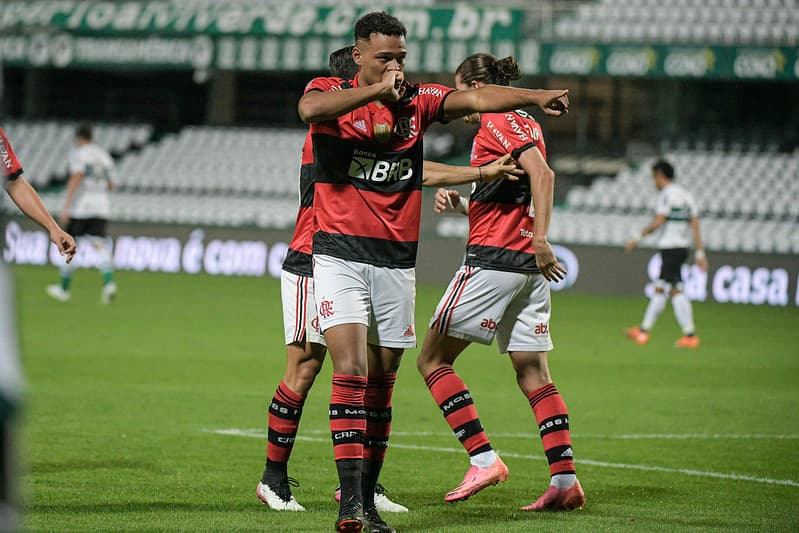 Rodrigo muniz flamengo e Coritiba