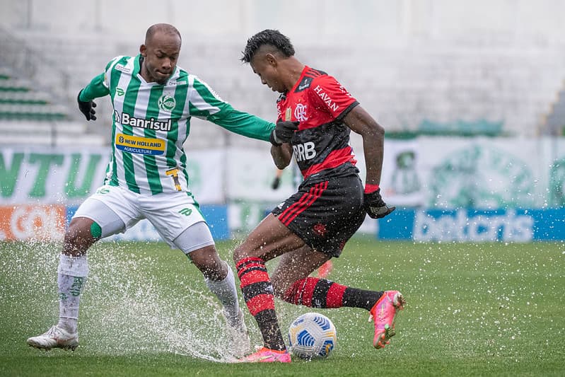 Bruno Henrique Flamengo e Juventude no Alfredo Jaconi em 2021
