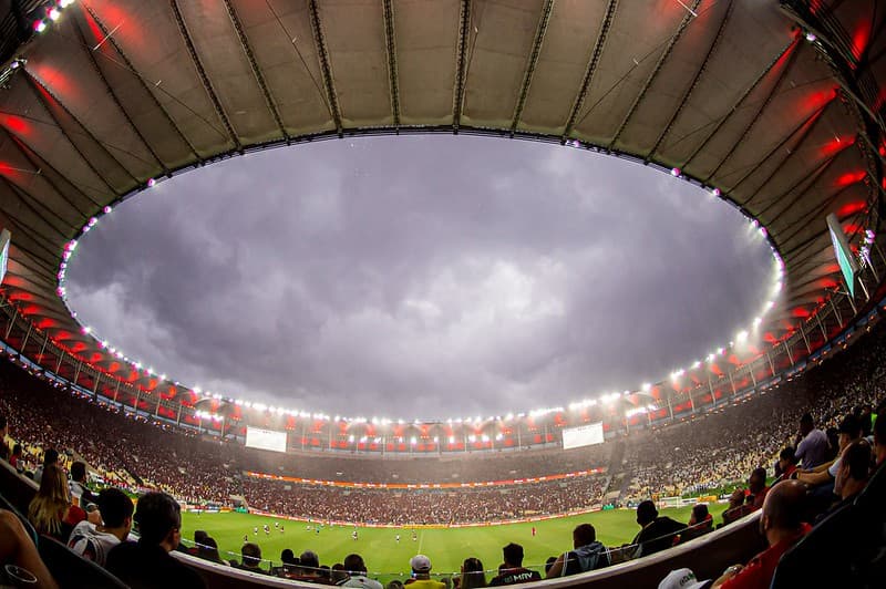 Maracanã em dia de jogo do Flamengo; torcida do Fluminense frustra expectativa de recorde de público na Copa do Brasil