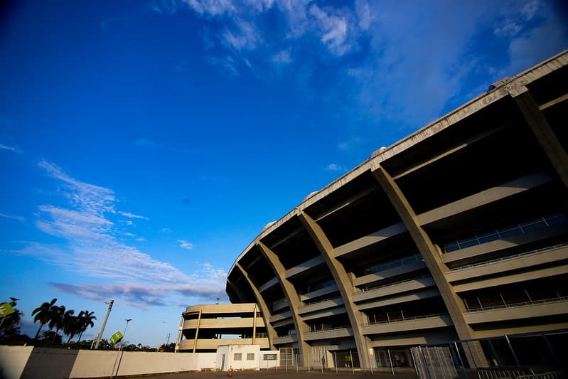 Vasco pretende tomar Maracanã do Flamengo