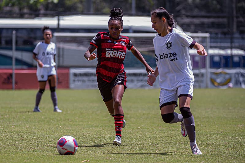 Flamengo e Botafogo futebol feminino
