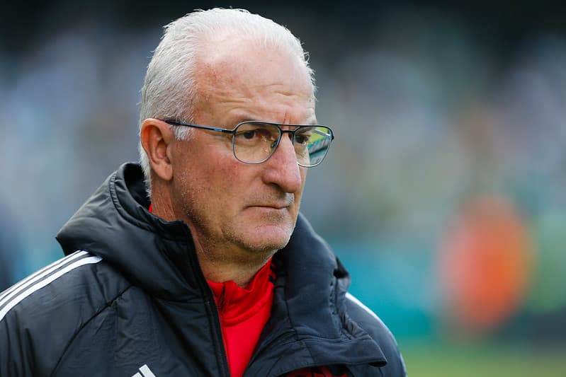 Dorival Júnior esclarece interesse de seleção sul-americana