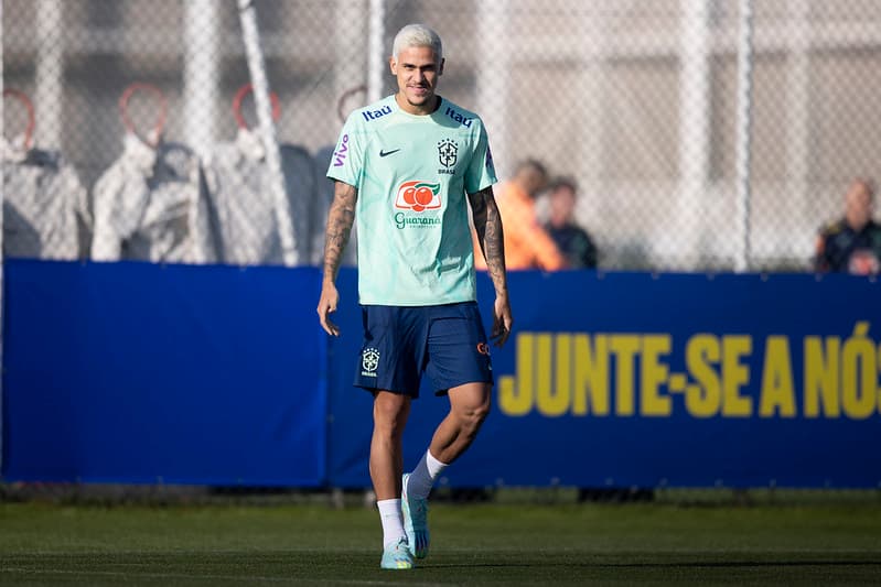 Pedro do Flamengo no treino da Seleção Brasileira para Copa do Mundo