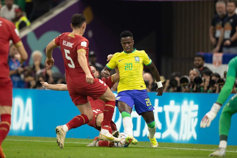 Vinicius Júnior na estreia do Brasil na Copa.