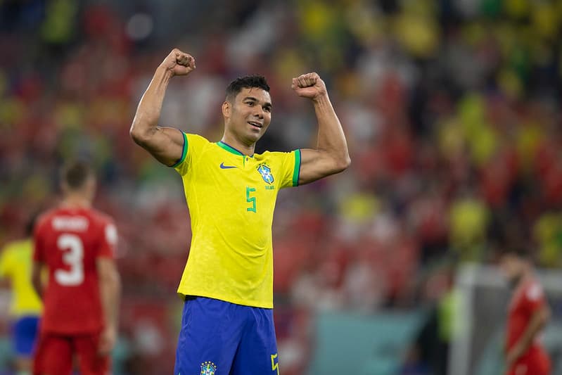 Neymar enaltece Casemiro após golaço contra a Suíça