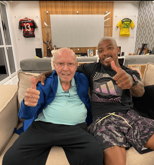 Marinho, do Flamengo, ao lado de Zagallo