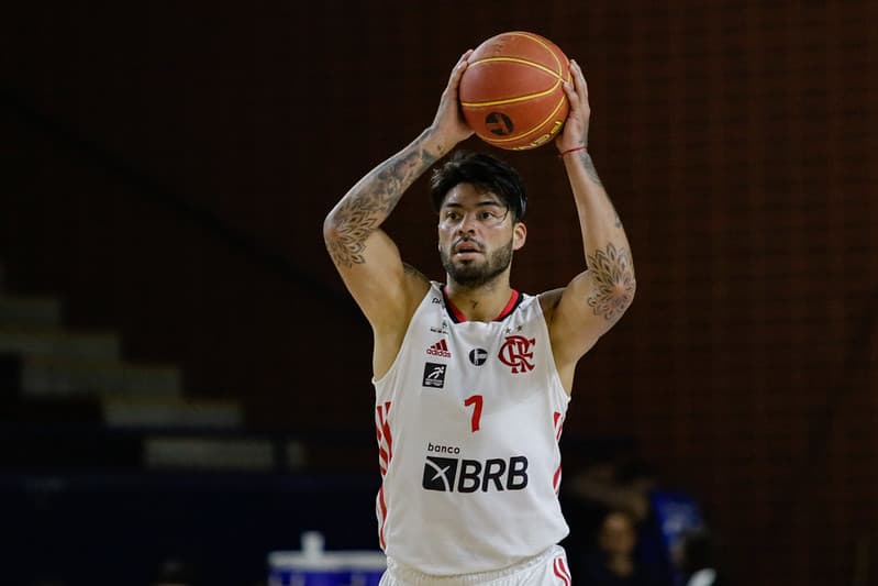 Penka Aguirre do Flamengo; clube não assinou carta em apoio à LNB contra a CBB