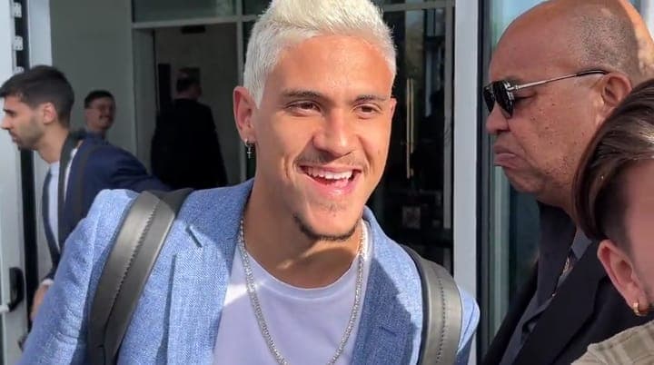 Pedro do Flamengo chegando na Seleção Brasileira