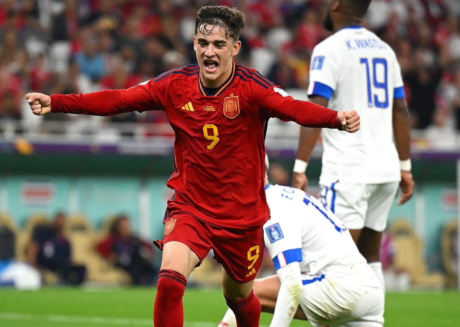 Gavi comemora gol pela Espanha na Copa do Mundo