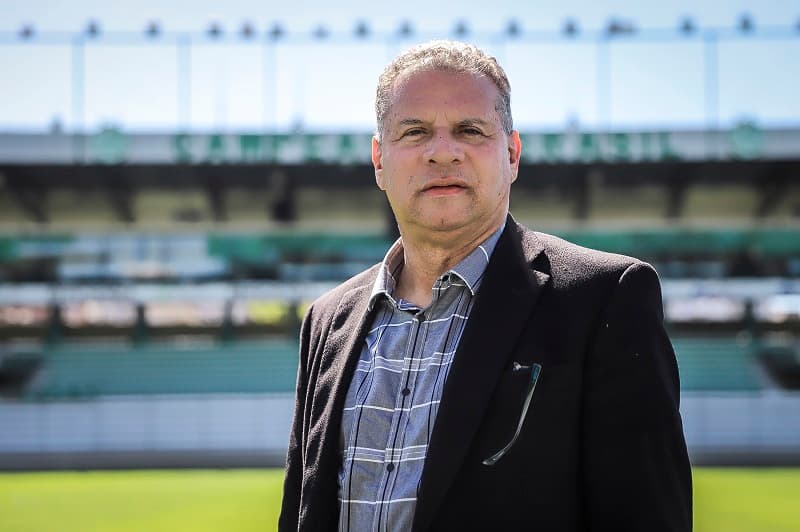 Celso Roth terá desfalques para a partida entre Flamengo e Juventude