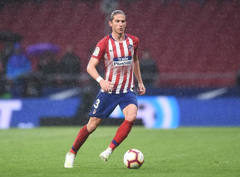 Filipe Luís com a camisa do Atlético de Madrid