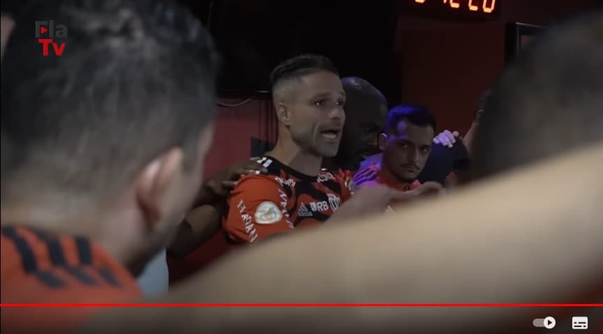 diego ribas se emociona em vestiário do flamengo