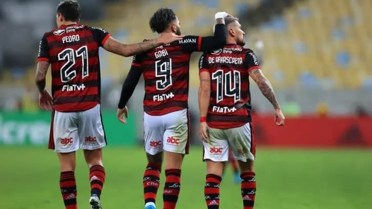 pedro gabigol e arrascaeta em 2022 pelo flamengo
