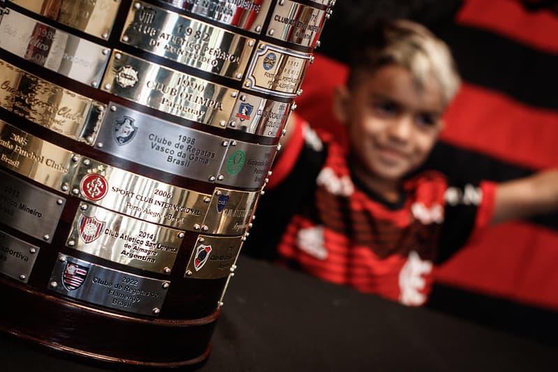 Detalhe da taça da Copa Libertadores