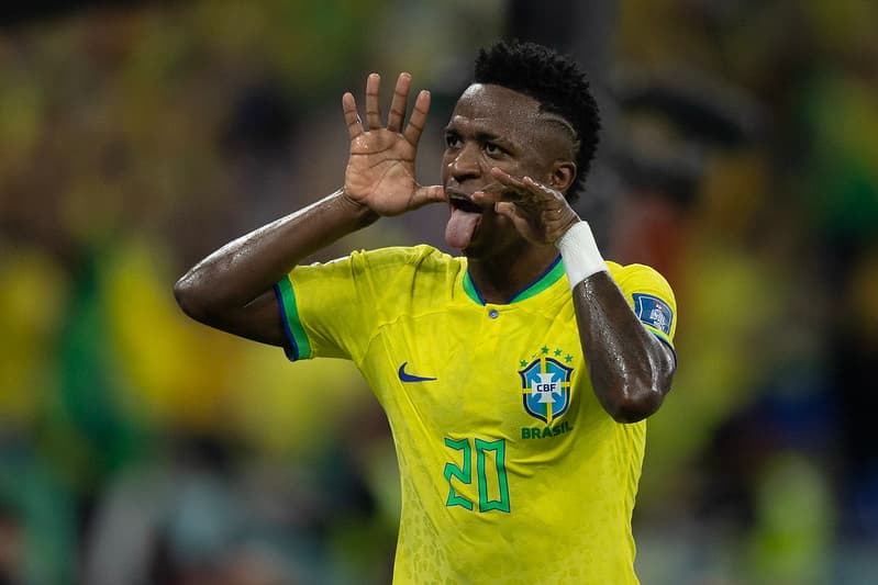 Vinícius Júnior comemora gol anulado do Brasil