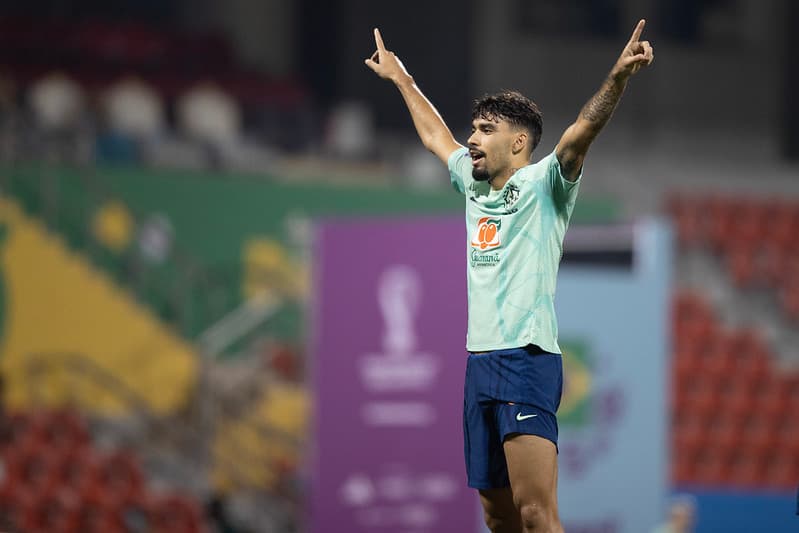 Lucas Paquetá em treino da Seleção Brasileira para a Copa do Mundo