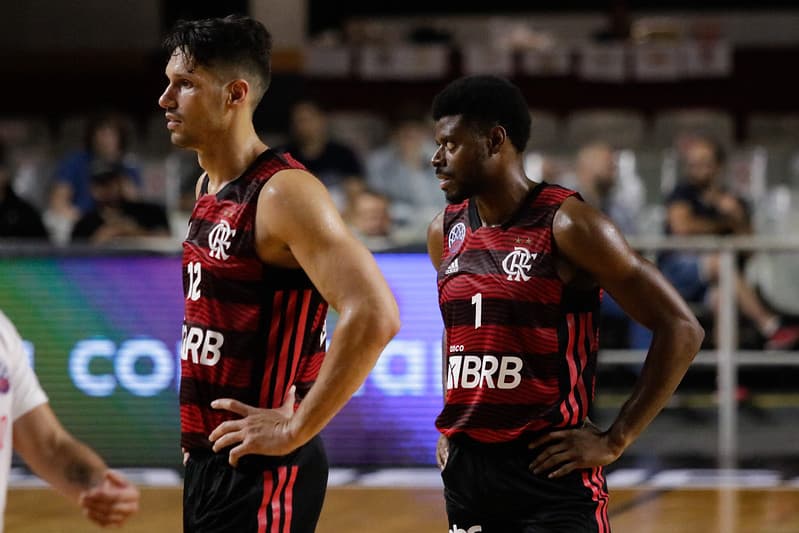 Rafa Mineiro e Gui Deodato na derrota do Flamengo na Champions League Américas