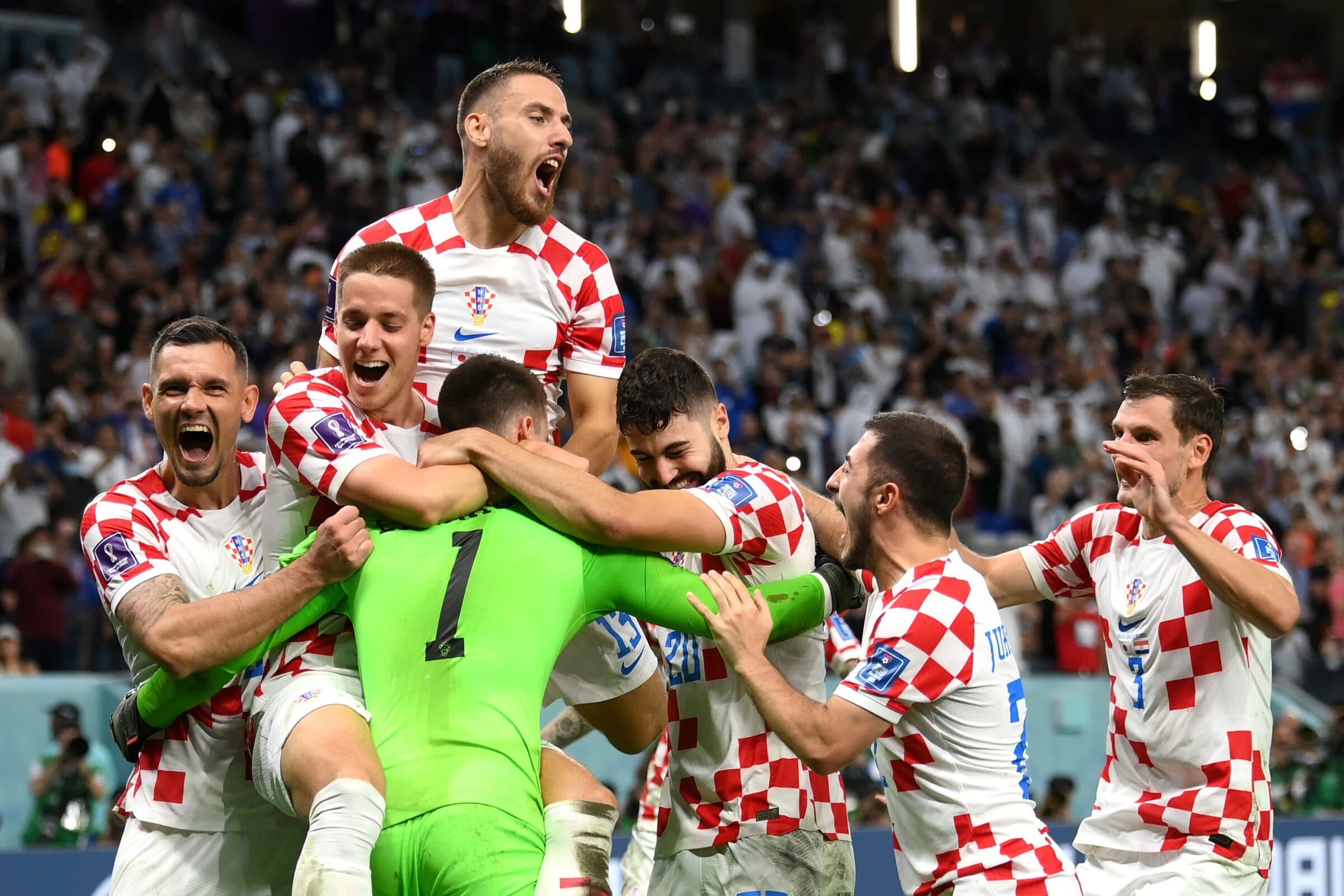 Brasil e Croácia se enfrentam pelas quartas da Copa do Mundo