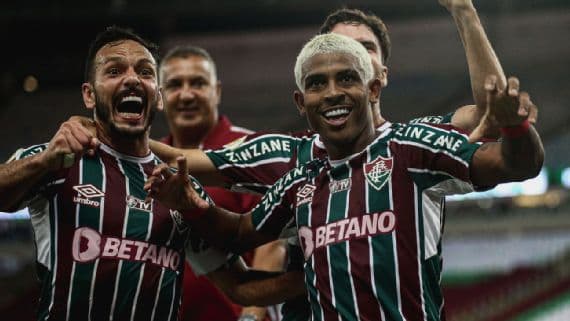 John Kennedy em flamengo x fluminense