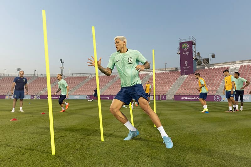 Pedro, do Flamengo, em treino do Brasil na Copa do Mundo
