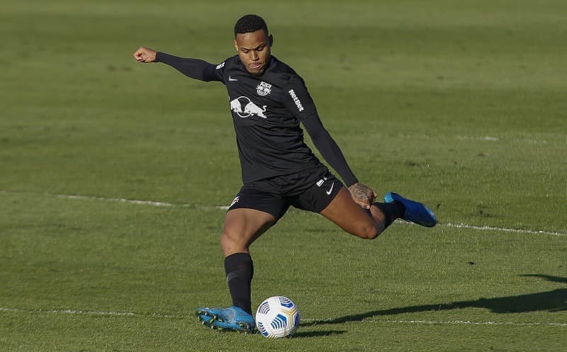 Cria do Flamengo, Natan, do Red Bull Bragantino, pode estar de saída para o futebol europeu