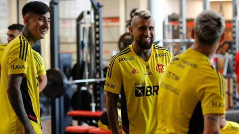 Volante do Flamengo entra na mira de clube espanhol