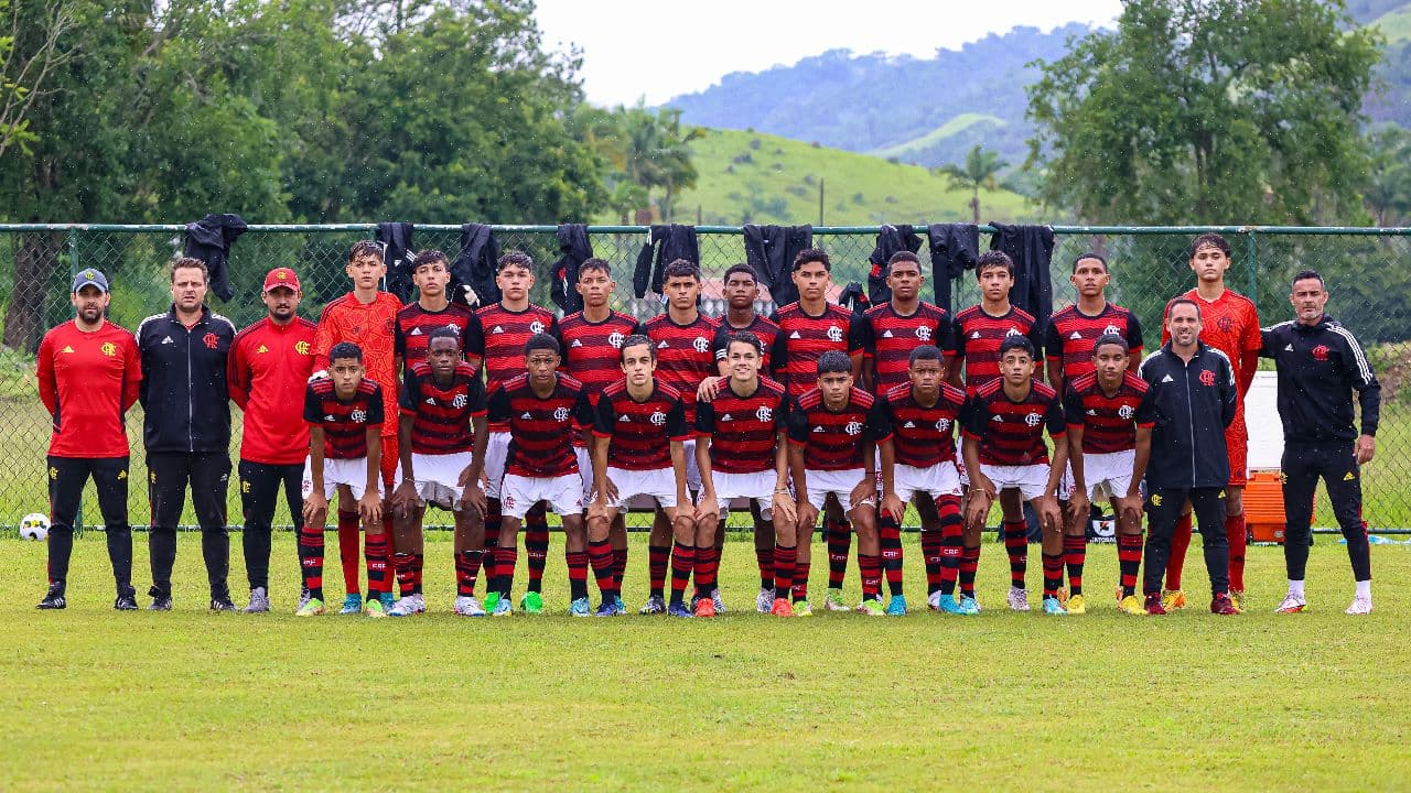 Elenco do Flamengo para a Copa Voltaço