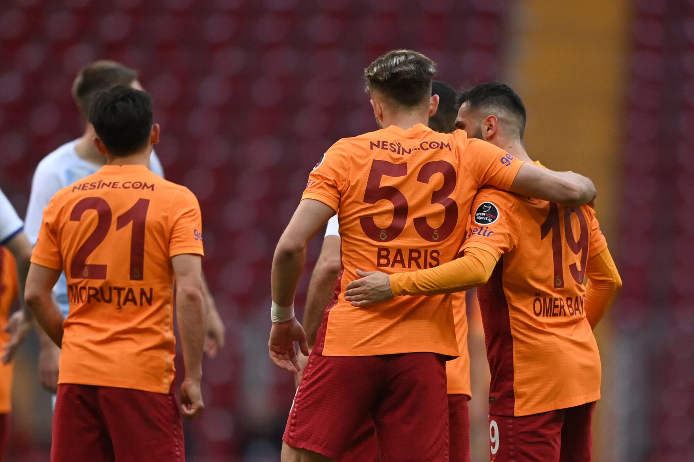Galatasaray e Istanbulspor se enfrentam neste domingo pelo Campeonato Turco
