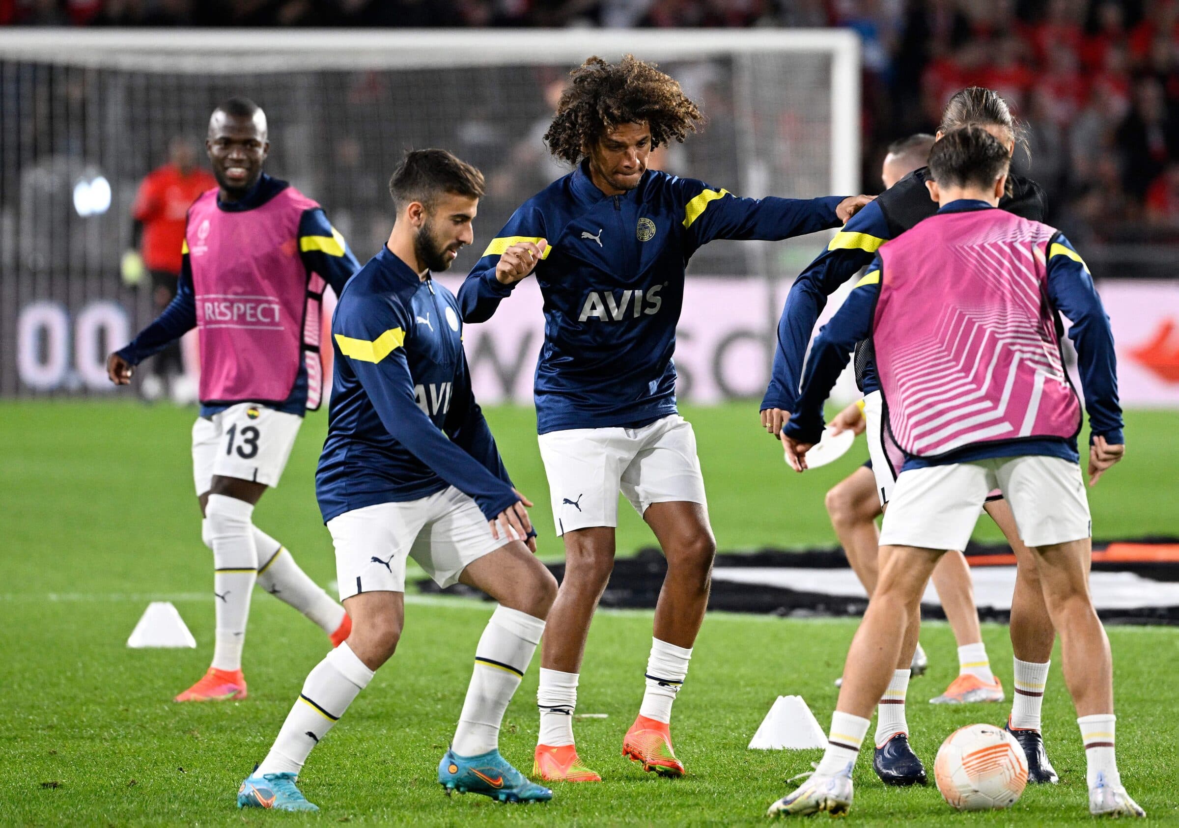 Arão em campo pelo Fenerbahçe
