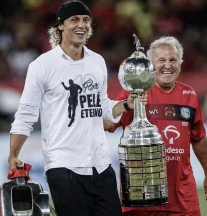 David Luiz homenageia Zico e cita experiência como treinador no Jogo das Estrelas
