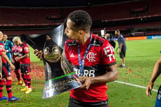João Lucas comemora título pelo Flamengo