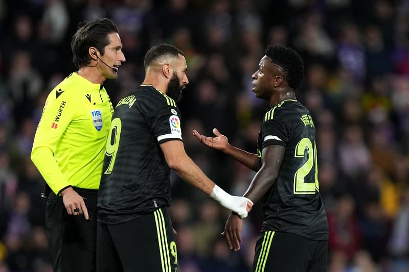 Vinícius Júnior em jogo entre Real Madrid e Real Valladolid, quando aconteceram os infelizes casos de racismo