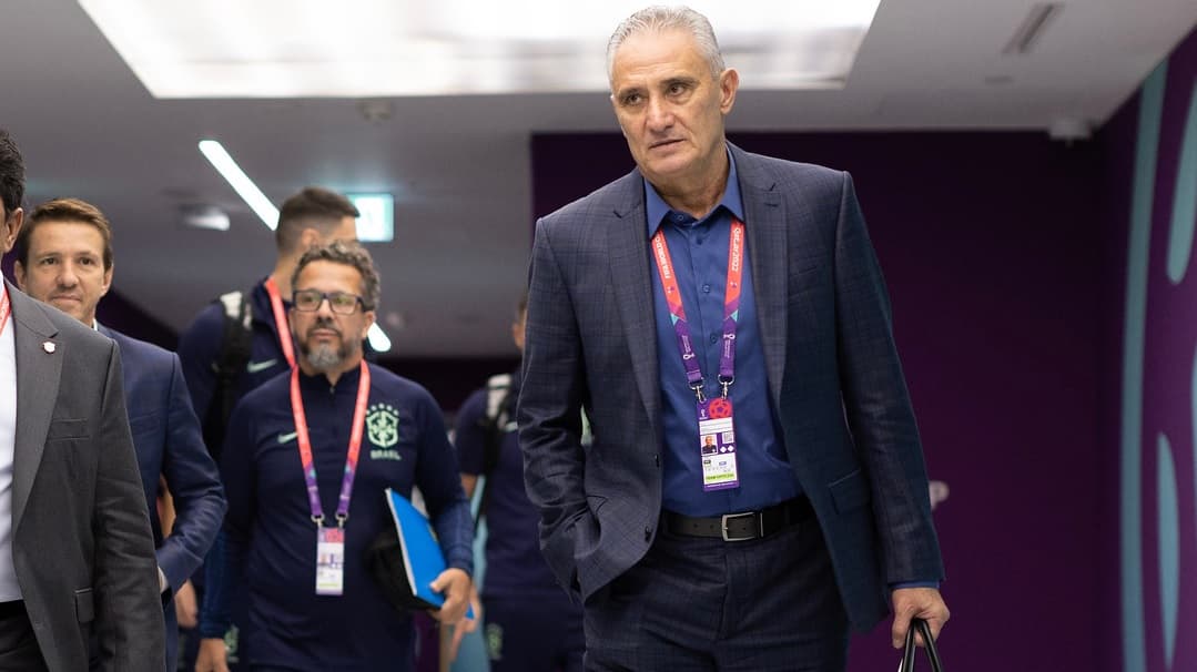 tite deixou o brasil e pode ser substituído por ex-flamengo