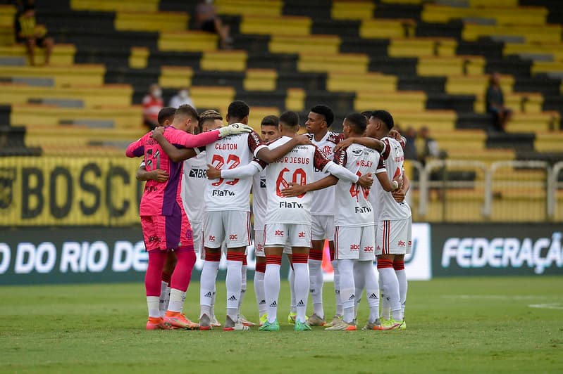 Possível escalação do Flamengo hoje conta com jovens da base