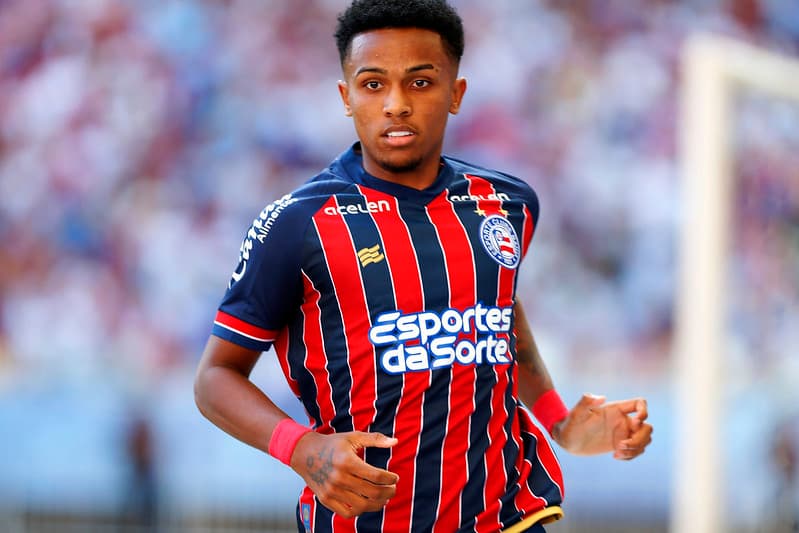 Kayky em clássico pelo Bahia; jogador foi alvo de racismo e recebeu apoio do clube. Em 2020, Bahia contestou denúncia de Gerson
