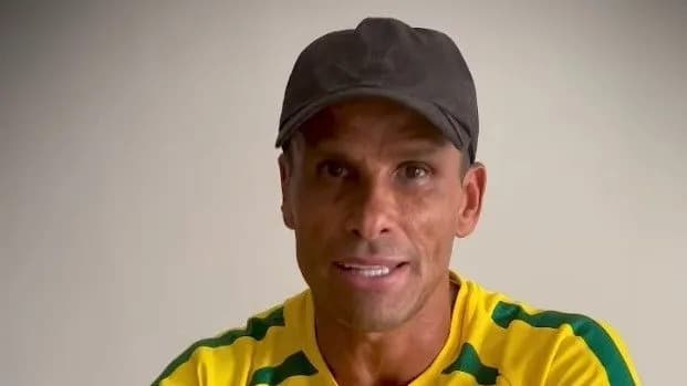 Rivaldo jogou pela Seleção Brasileira e agora opina sobre ano do Flamengo