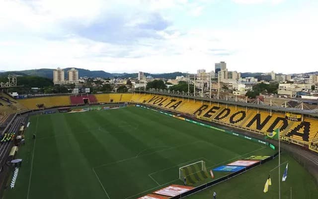 Flamengo volta a jogar no Estádio Raulino de Oliveira, contra o Bangu