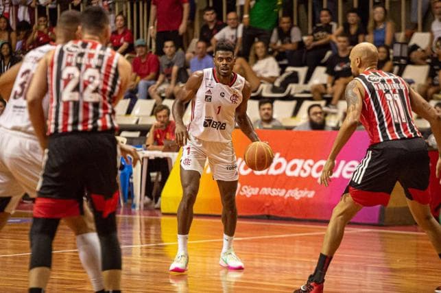 Flamengo perde para o São Paulo nas semifinais do NBB