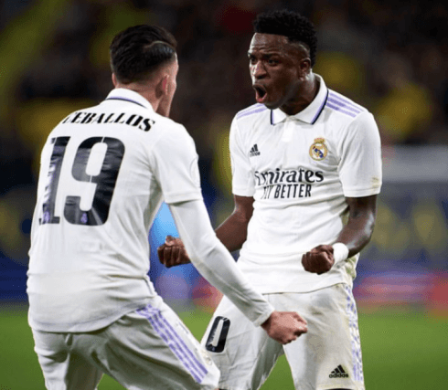 Vinicius Júnior marca e Real Madrid vira no final para classificar na Copa do Rei