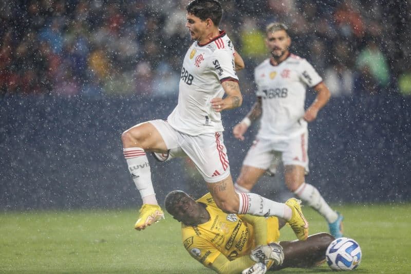 Flamengo perde por 1 a 0 a primeira partida da Recopa