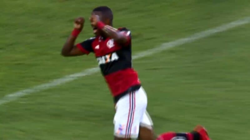 Vinícius Júnior provoca Botafogo com 'chororô'