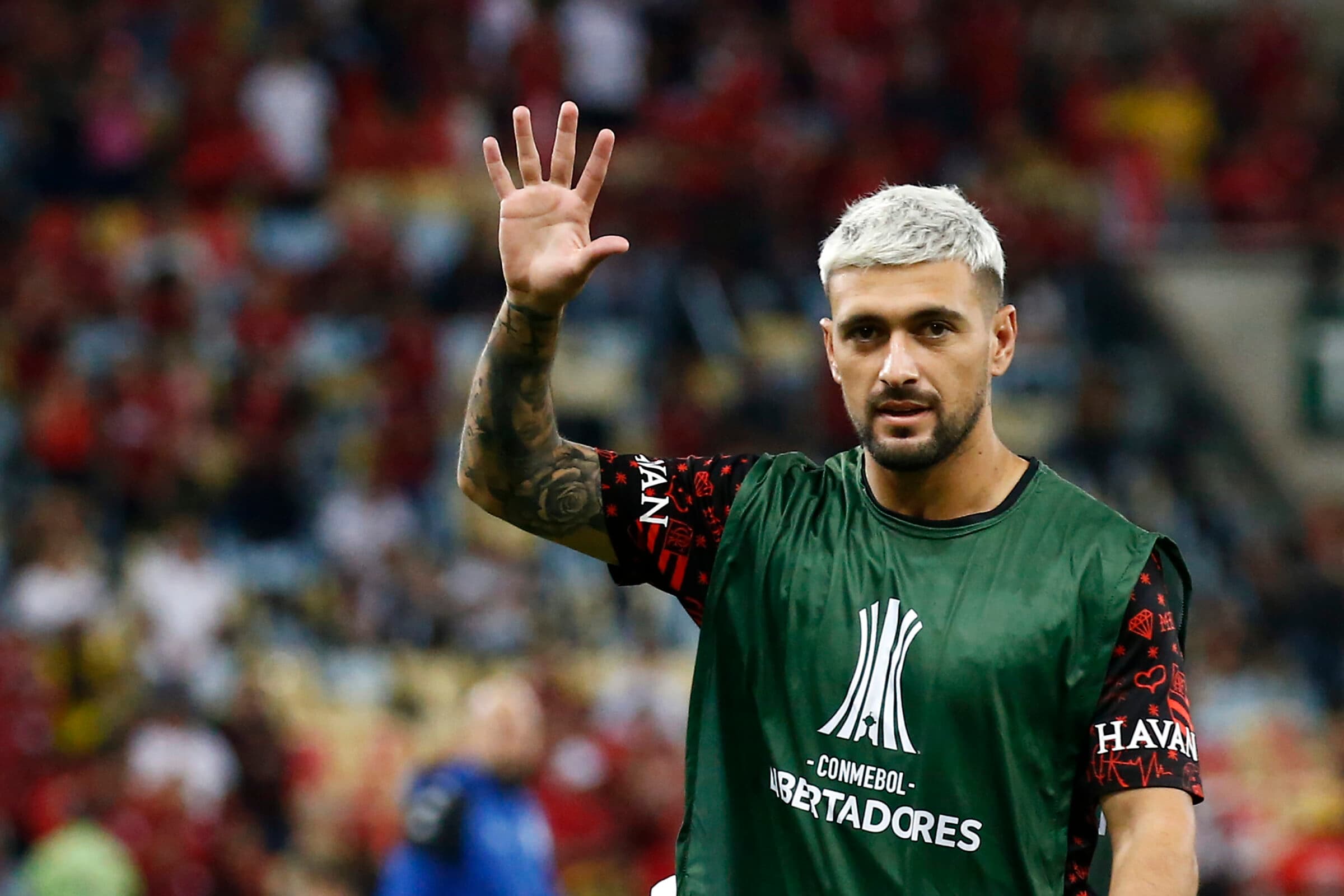 Arrascaeta em Flamengo e Velez