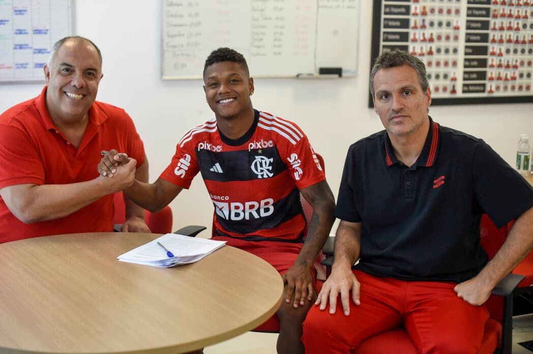 matheus frança renova com flamengo